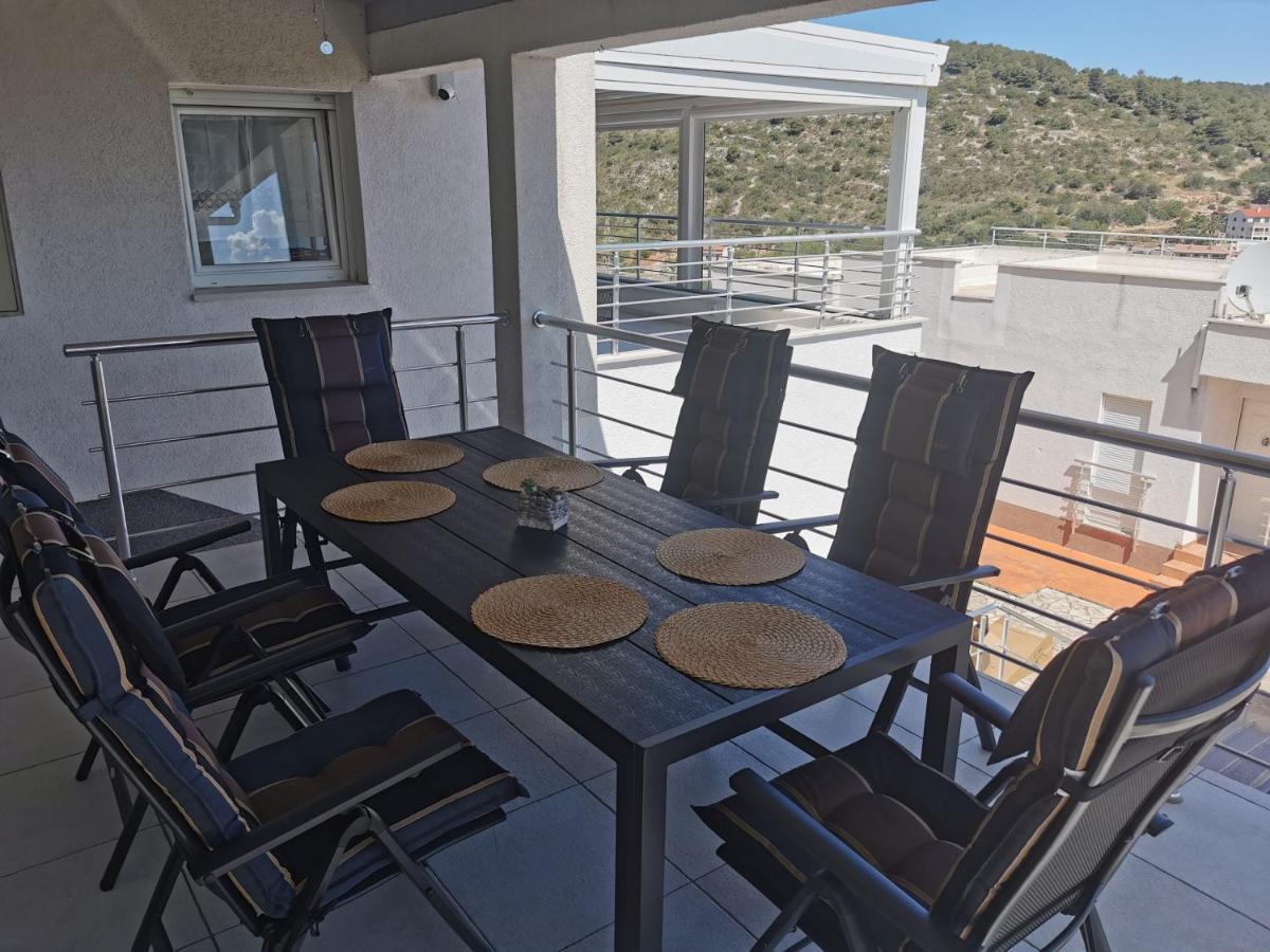 Luxury Apartment Prestige Villa Bellevue Vis Luaran gambar