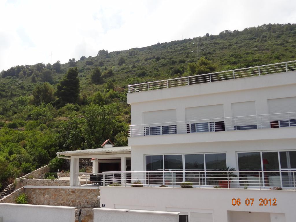 Luxury Apartment Prestige Villa Bellevue Vis Luaran gambar