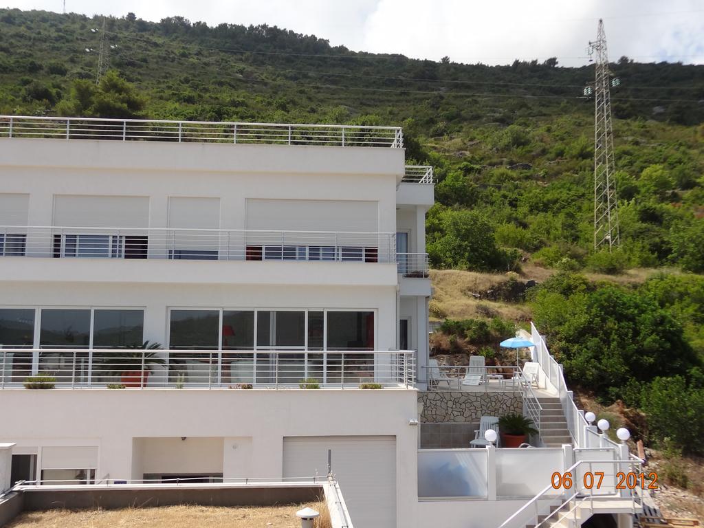 Luxury Apartment Prestige Villa Bellevue Vis Luaran gambar